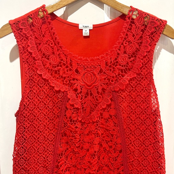 {Anthropologie | Tiny} Orange Lace Crochet Sleeveless Blouse - Picture 5 of 10